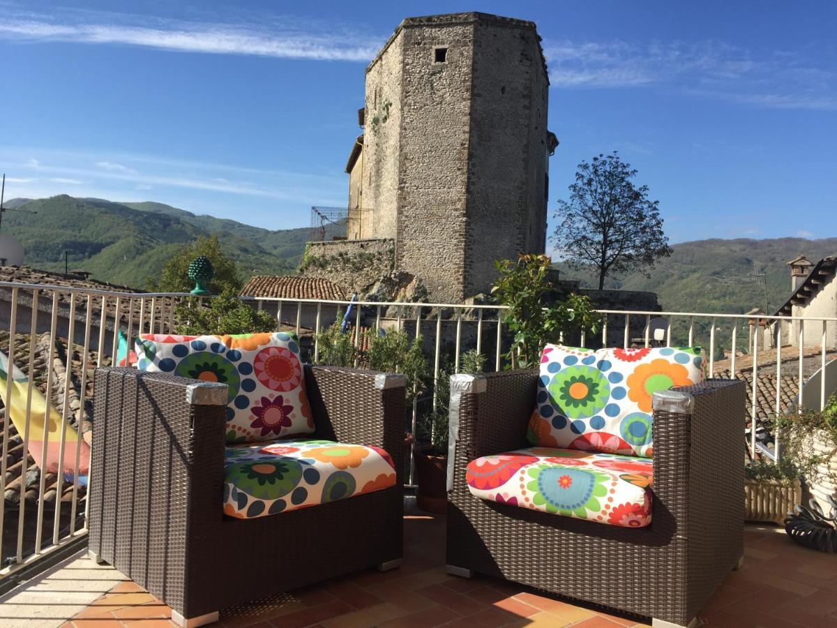Stanza Privata In Attico Con Terrazza - Lakeholiday It Кастель-ди-Тора Экстерьер фото